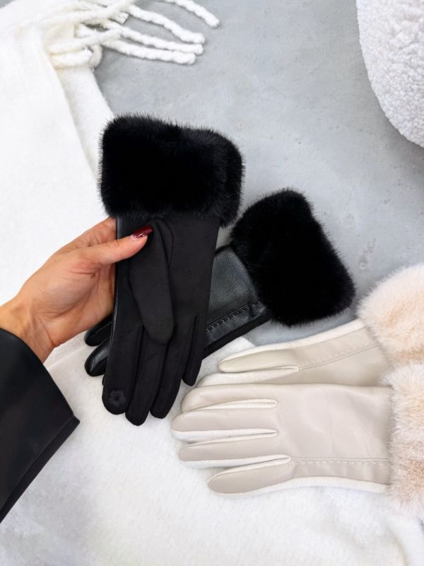 Beige Soft Leather Gloves With Faux Fur