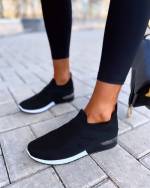 Черный Удобные кроссовки
