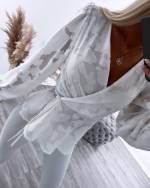 Zila Aptinama Blūze Ar Ziedu Rakstu