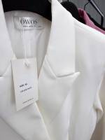 Roosa Taljesse Pintsakkleit