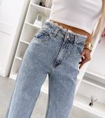 Zila Taisna Piegriezuma Džinsi Ar Mežģīnēm Un Rotājumiem