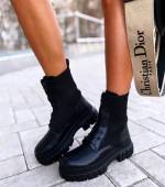 Black Comfortable Boots With Lace