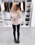 Gaiši Bēša Maigs Adījuma Džemperis Ar Augstu Apkakli