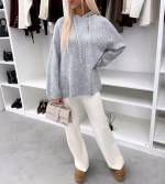 Светло-бежевый Мягкий свитер в стиле худи