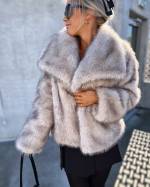 Gaiši Bēša Luxurious Short Fur Coat