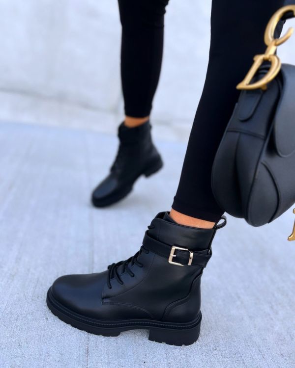 Black Comfortable Boots With Golden Detail