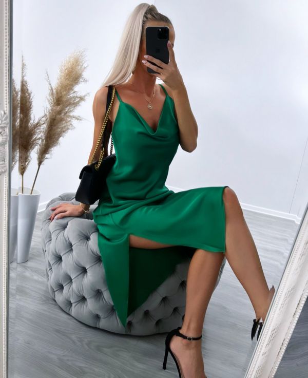 Зеленый Шелковое платье с разрезом