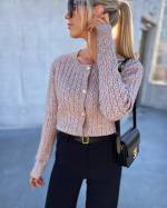 Juoda Sweater