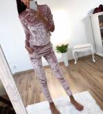 Melns Ērti Piedurknes