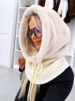 Tumepunane Kaelusega Müts