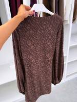 Tumši Sarkans Elastīga Pieguļoša Kleita Ar Platām Piedurknēm