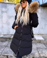 Удлиненная зимняя куртка с натуральным мехом и водонепроницаемым верхним слоем.