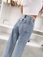 Zila Taisna Piegriezuma Džinsi Ar Mežģīnēm Un Rotājumiem